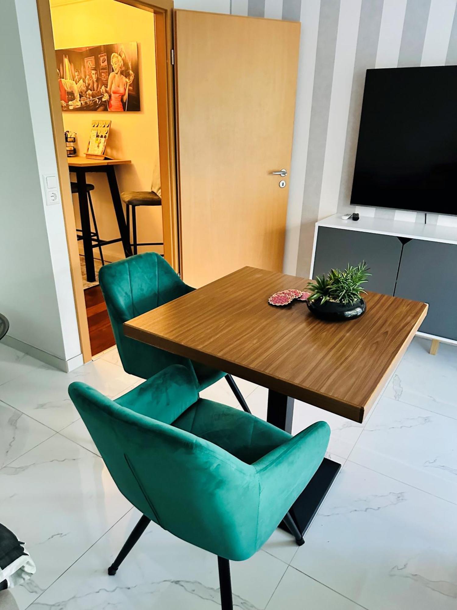Fewo Bee61 * Langen Exklusiv Fuer 4 Personen *Vollausstattung Mit Kueche* Inklusive Terrasse المظهر الخارجي الصورة