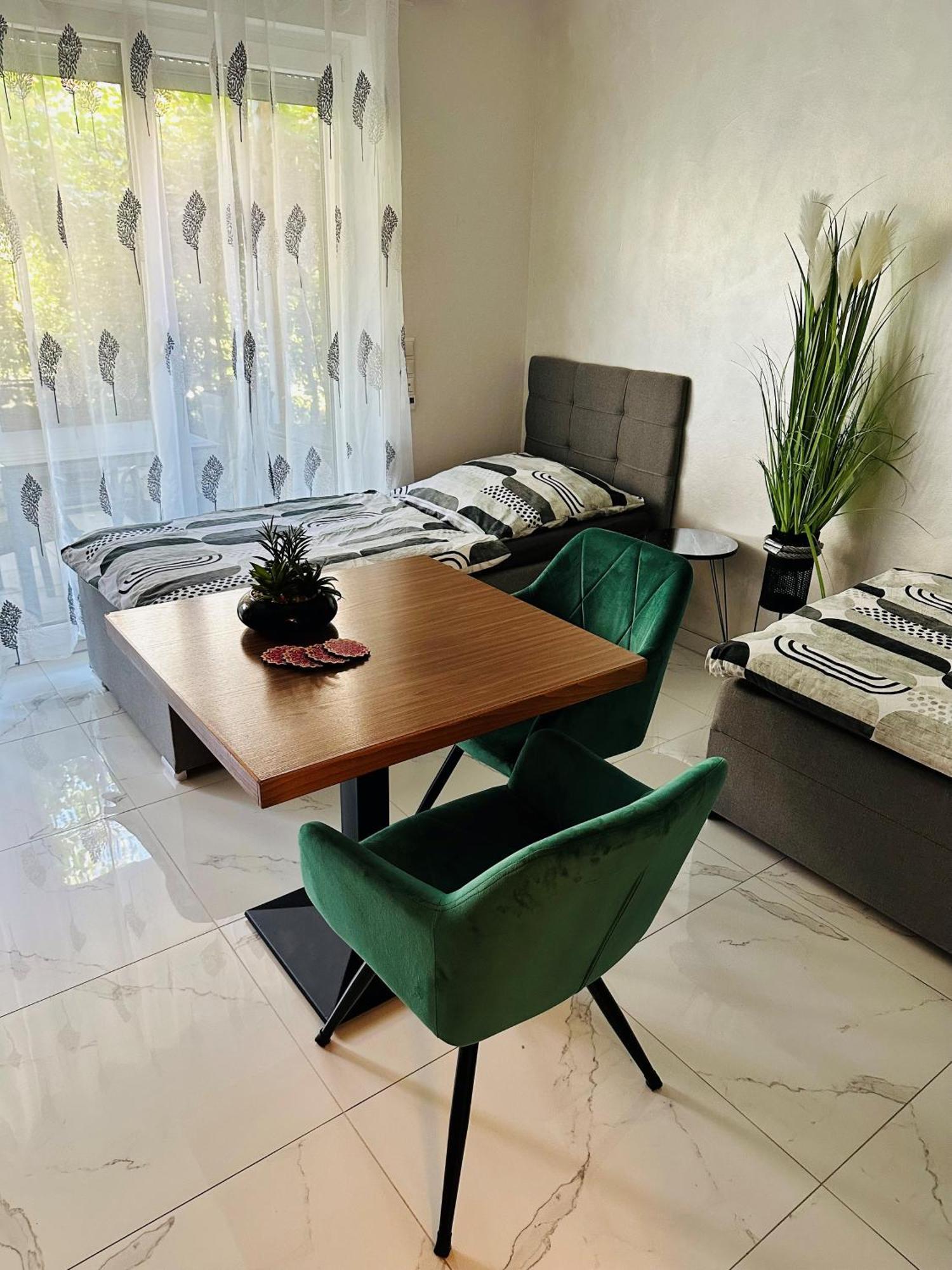 Fewo Bee61 * Langen Exklusiv Fuer 4 Personen *Vollausstattung Mit Kueche* Inklusive Terrasse المظهر الخارجي الصورة